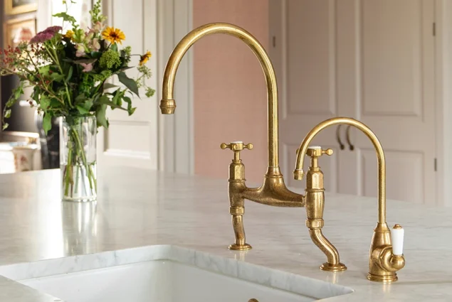 perrin_rowe_900x600_06