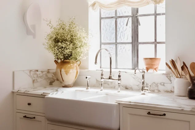 perrin_rowe_900x600_14